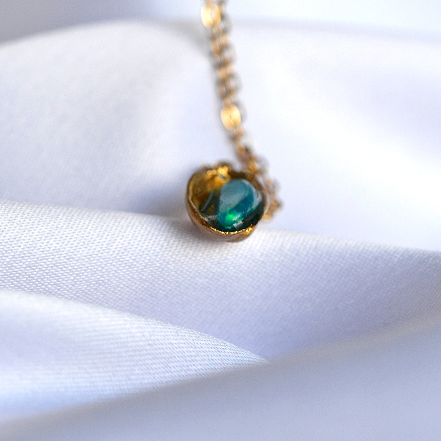 Blaue Opal Halskette