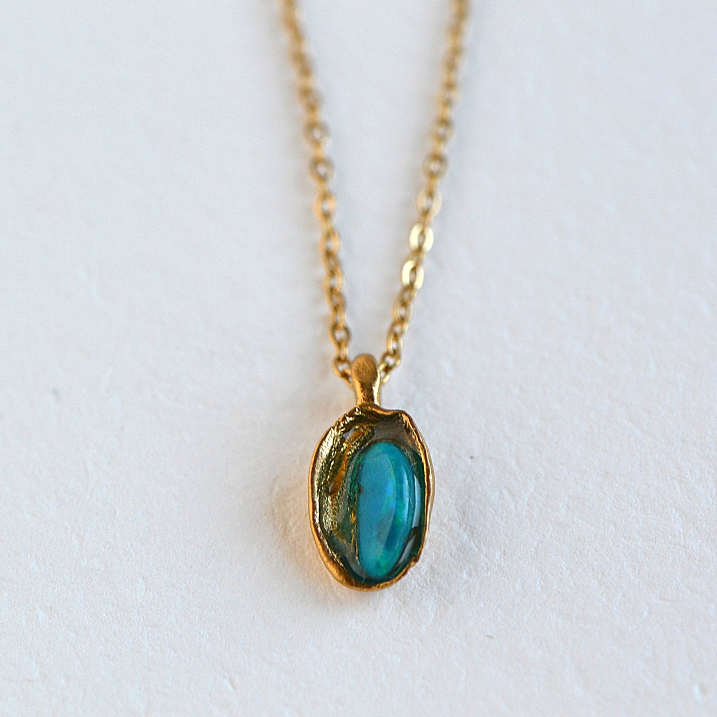 Blaue Opal Halskette
