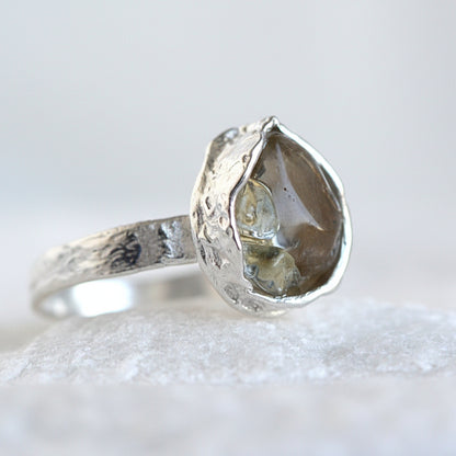 Pierścionek z Kwarcem Błękitnym