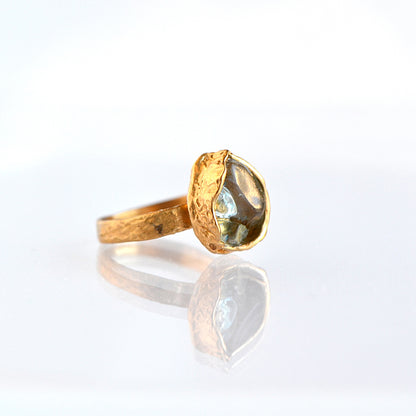 Pierścionek z Kwarcem Błękitnym