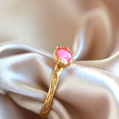 Pierścionek z Różowym Opalem
