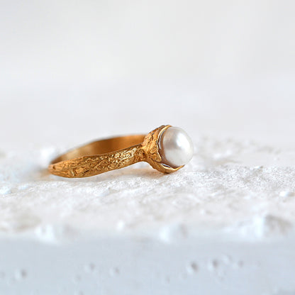 Pierścionek z Małą Perłą