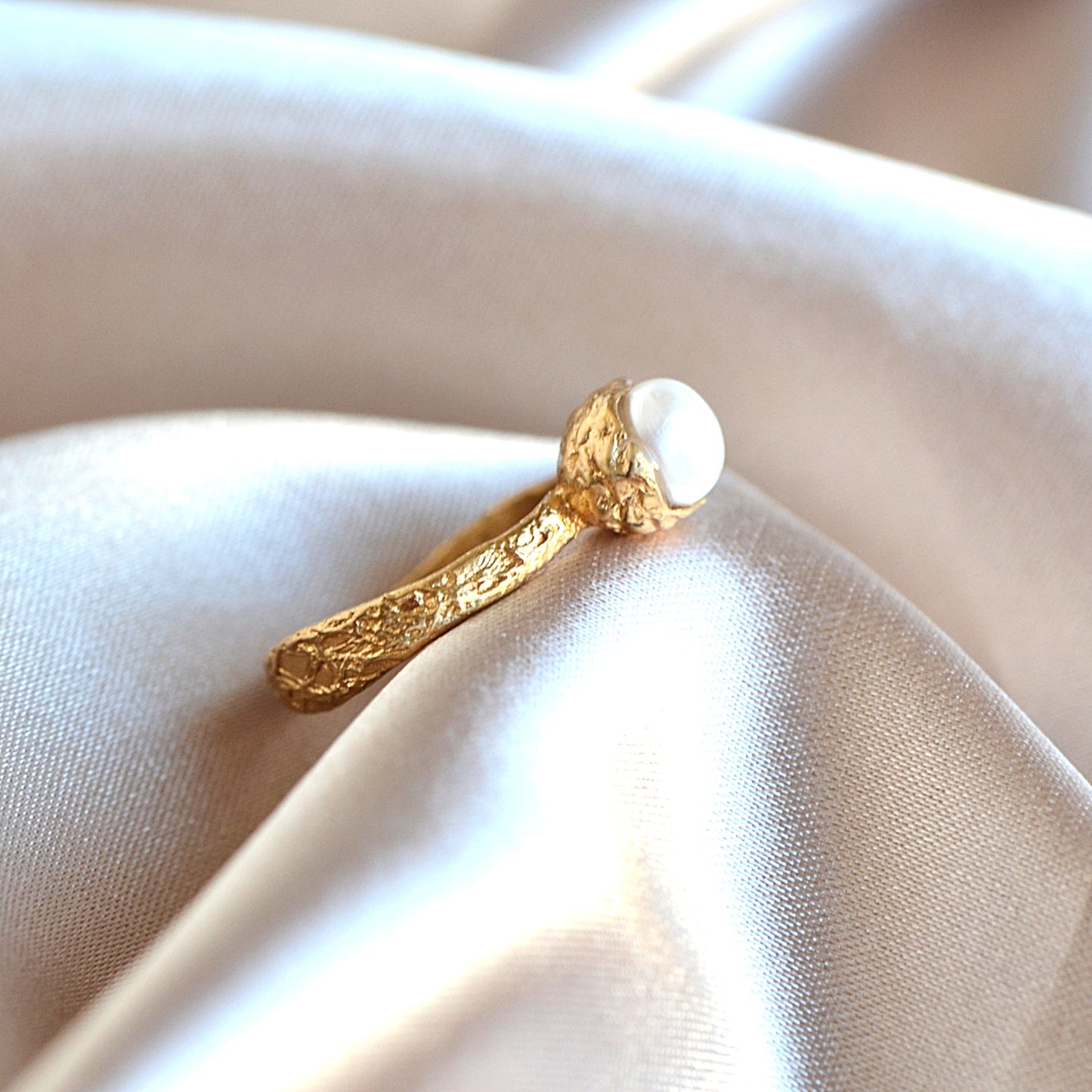 Pierścionek z Małą Perłą