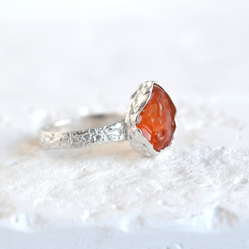 Pierścionek z Pomarańczowym Karneolem