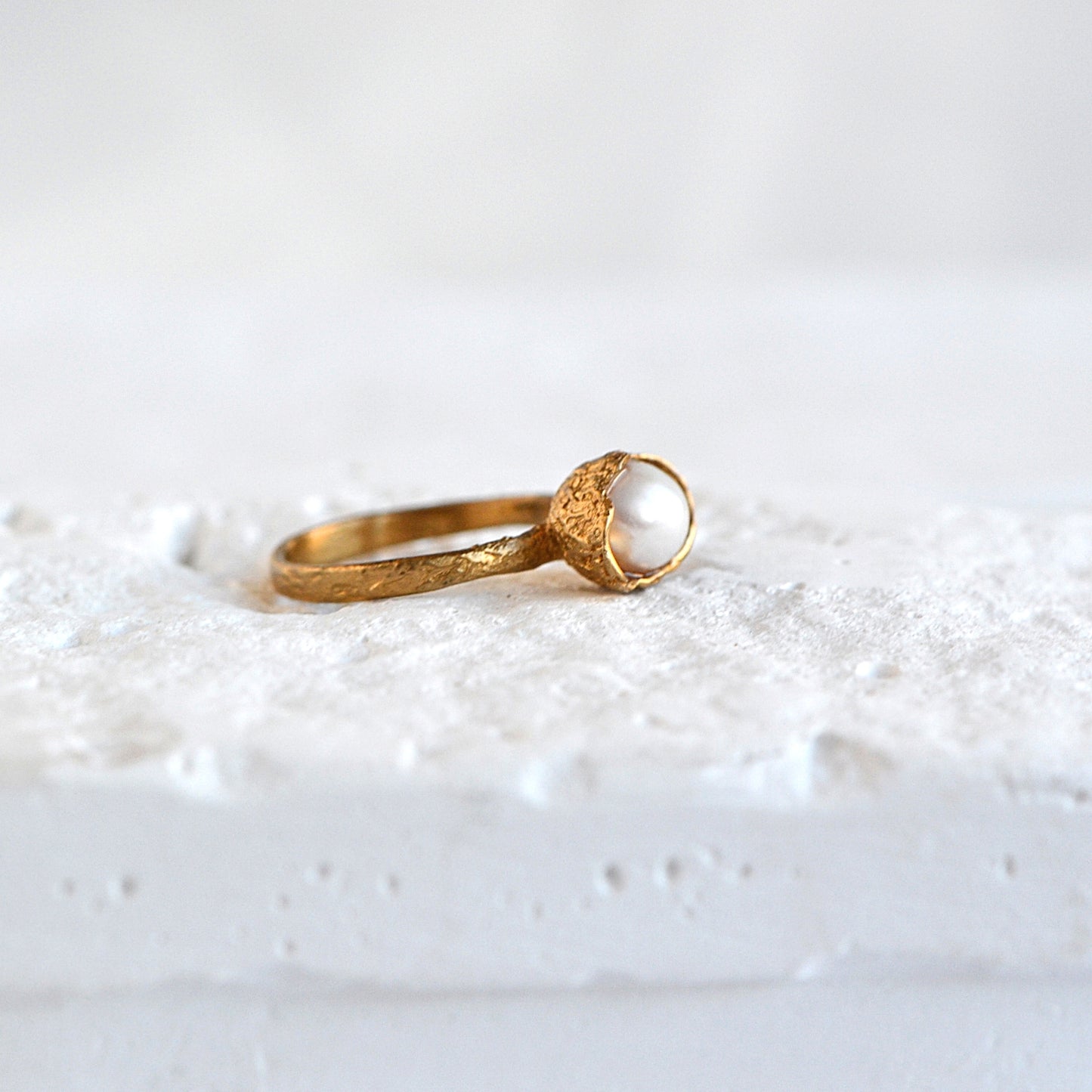 Pierścionek z Małą Perłą