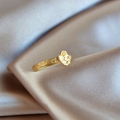 Minimalistischer Ring mit Creole