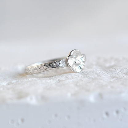 Minimalistischer Ring mit Creole