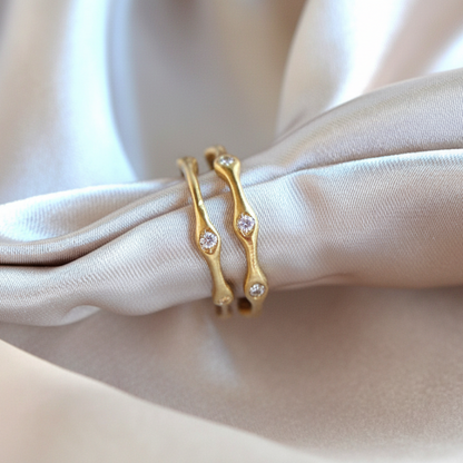 Minimalistyczny Pierścionek z Cyrkoniami