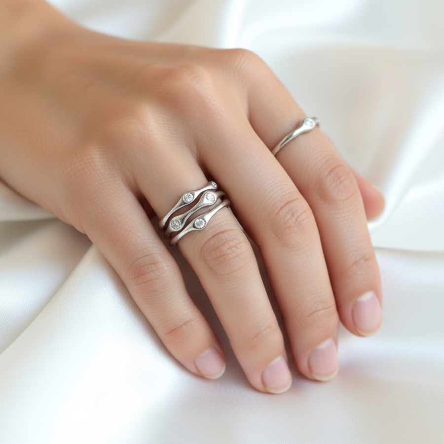 Minimalistyczny Pierścionek z Cyrkoniami