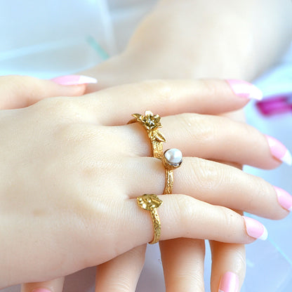 Pierścionek z Kwiatkiem