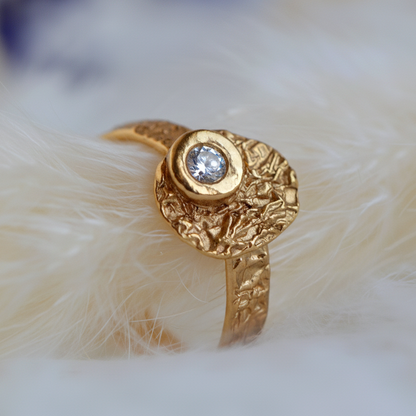 Pierścionek z Cyrkonią