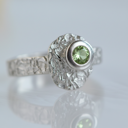 Pierścionek z Cyrkonią