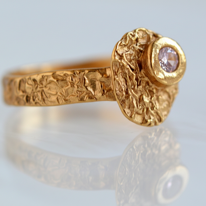 Pierścionek z Cyrkonią