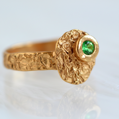 Pierścionek z Cyrkonią