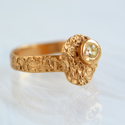 Pierścionek z Cyrkonią