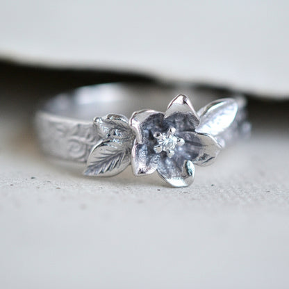 Pierścionek z Kwiatkiem