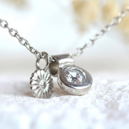 Daisy and Zircon Necklace