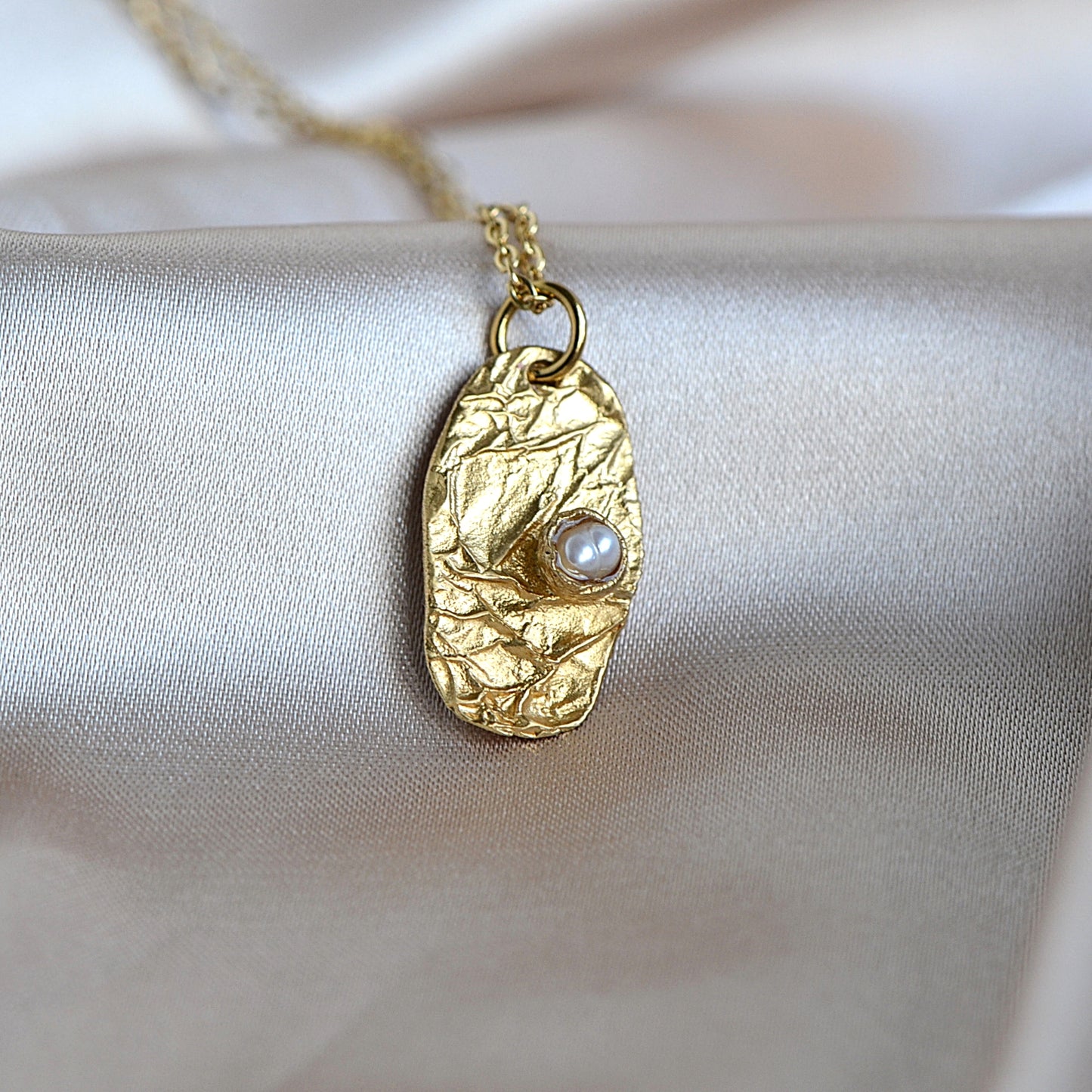 Gold Necklace with Natural Pearl and Paper Texture