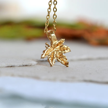 Naszyjnik z Listkiem Klonu