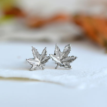 Kolczyki Sztyfty z Listkami Klonowymi