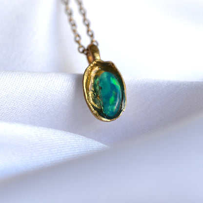 Naszyjnik Błękitny Opal