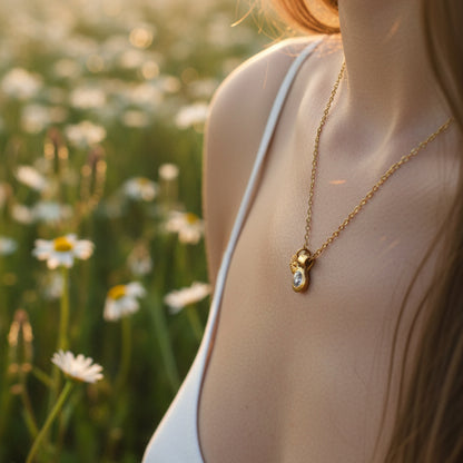 Daisy and Zircon Necklace