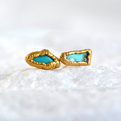 Kolczyki Sztyfty Howlit Turkusowy